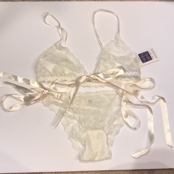 Hanky Panky Other - Hanky panky bralette and panty set medium